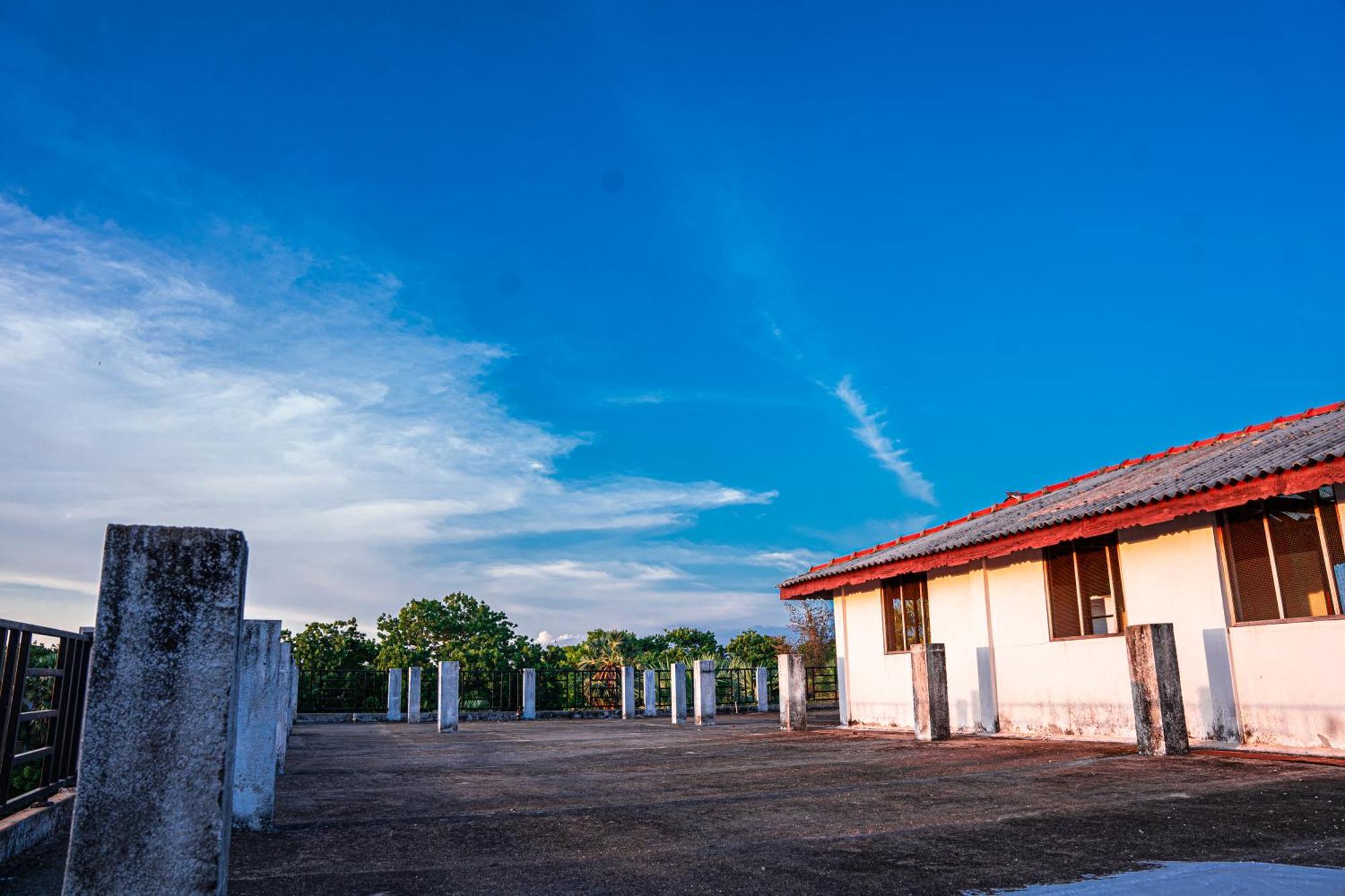 Theevanni Resort Trincomalee Extérieur photo